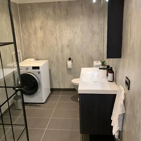 Studioapartment شقة *